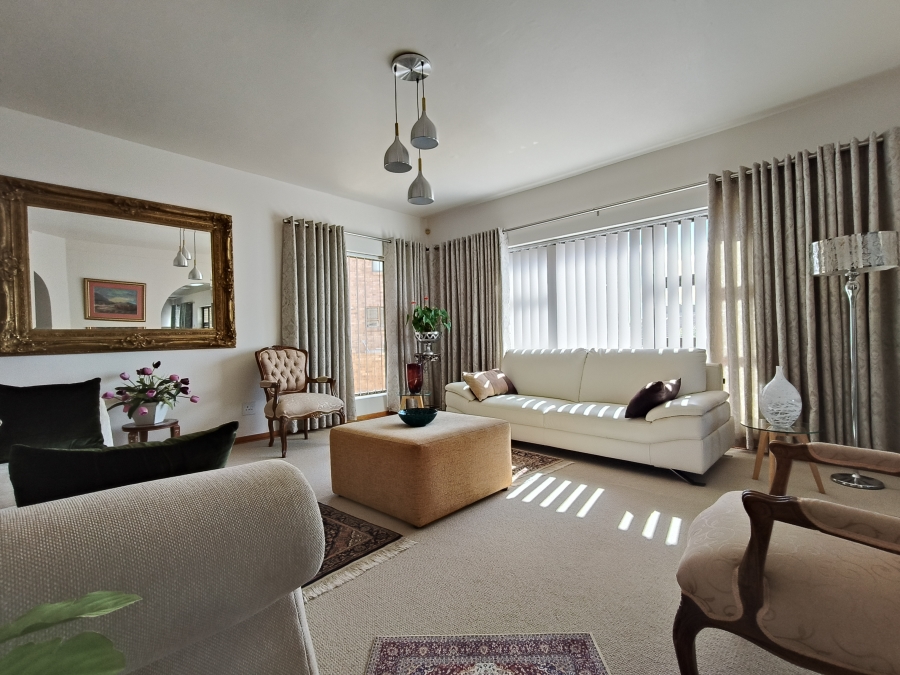 4 Bedroom Property for Sale in Wavecrest Eastern Cape